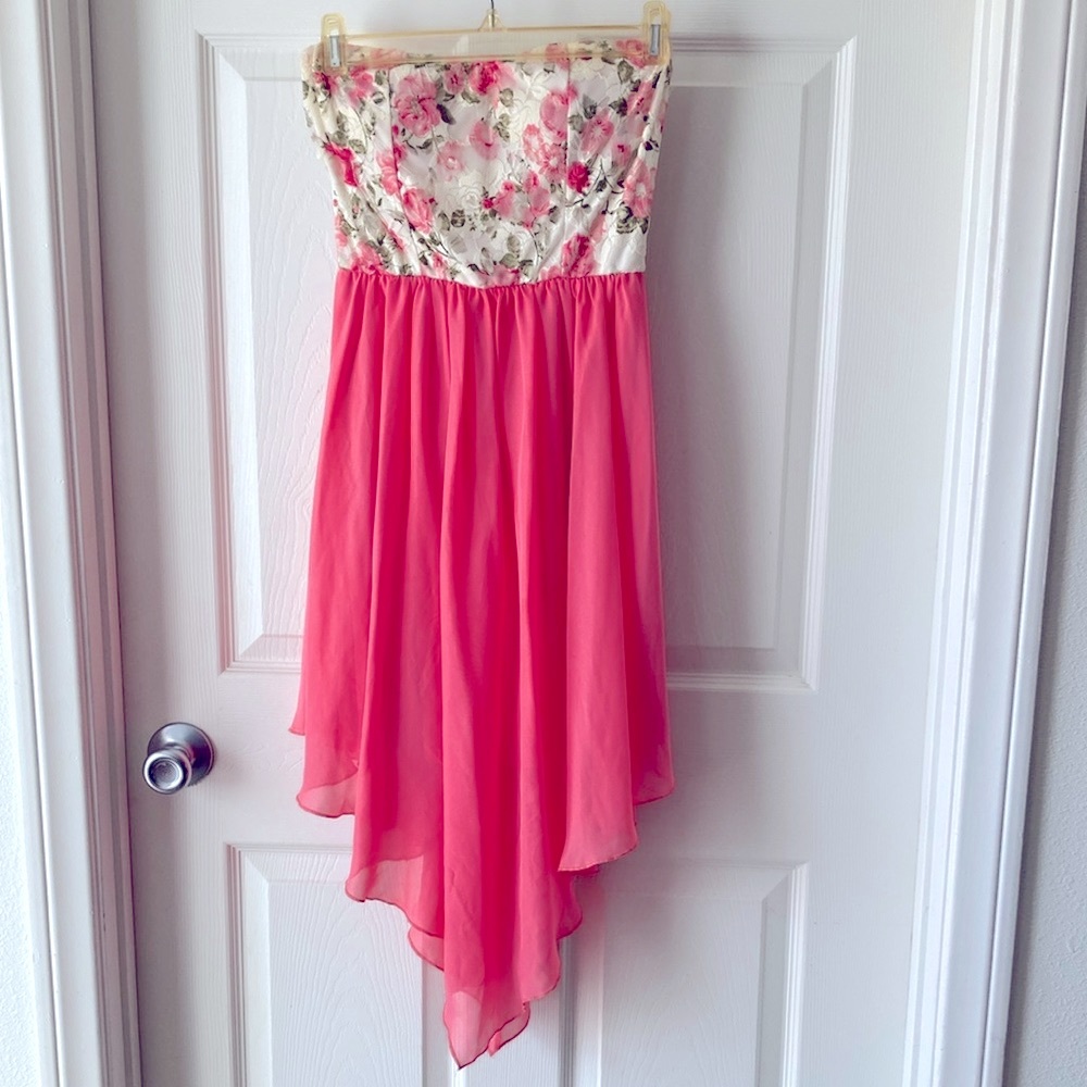 Floral Strapless Fit & Flow Dress Size L Cream Coral Pink by Fashion Magazine